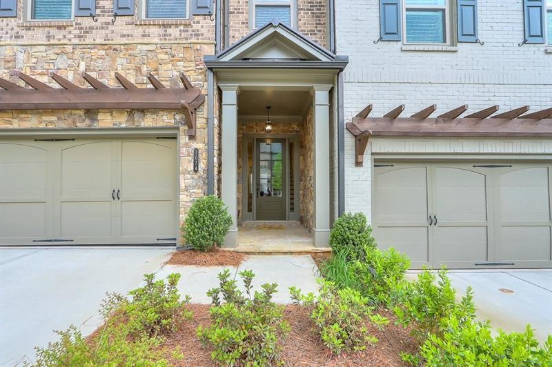 1074 Heyward Way...