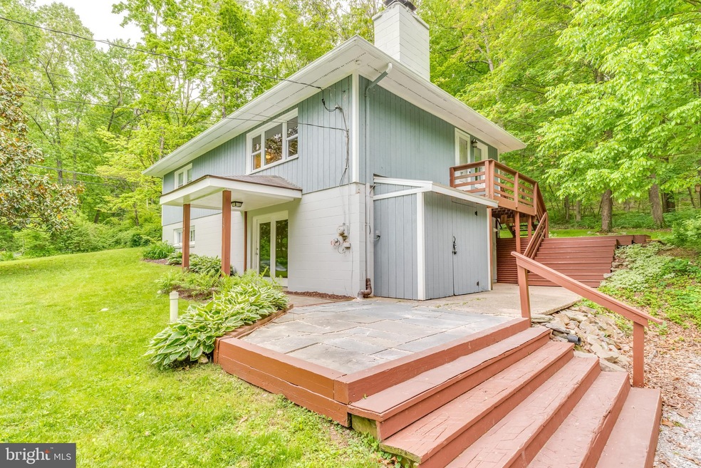 15 Shenandoah River Dr, Harpers Ferry, WV 25425 - photo 1