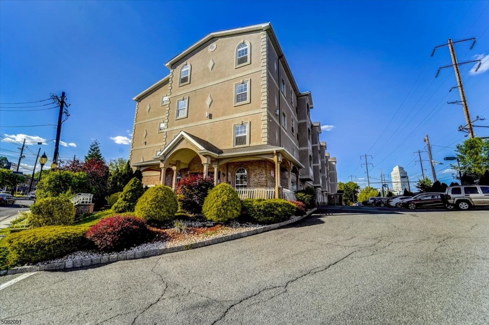 969 South St unit B4, Elizabeth, NJ 07202 - photo 1