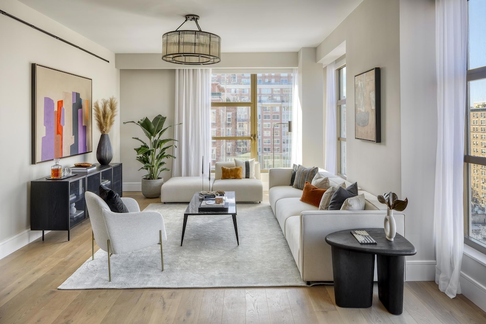 Sold $2,975,000 • Co-Listing Agent