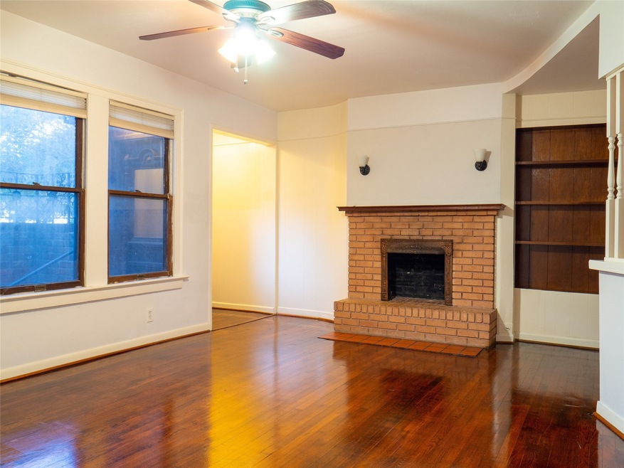 3714 Yupon St unit A, Houston, TX 77006 - photo 1