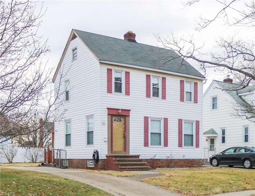 Well Maintained Colonial Located on West 138th Street