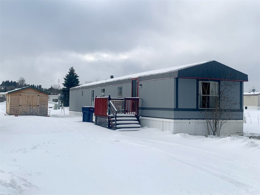 7463 Old Us 31 Hwy unit 63, Petoskey, MI 49770 - photo 1