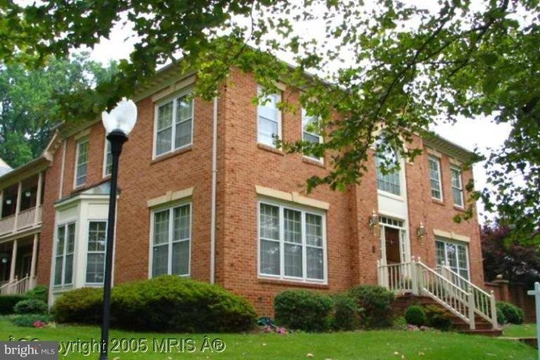 430 Park Ave, Falls Church, VA 22046 - photo 1