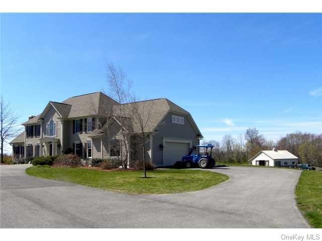 152 Meadowood Rd, Montgomery, NY 12549 - photo 1