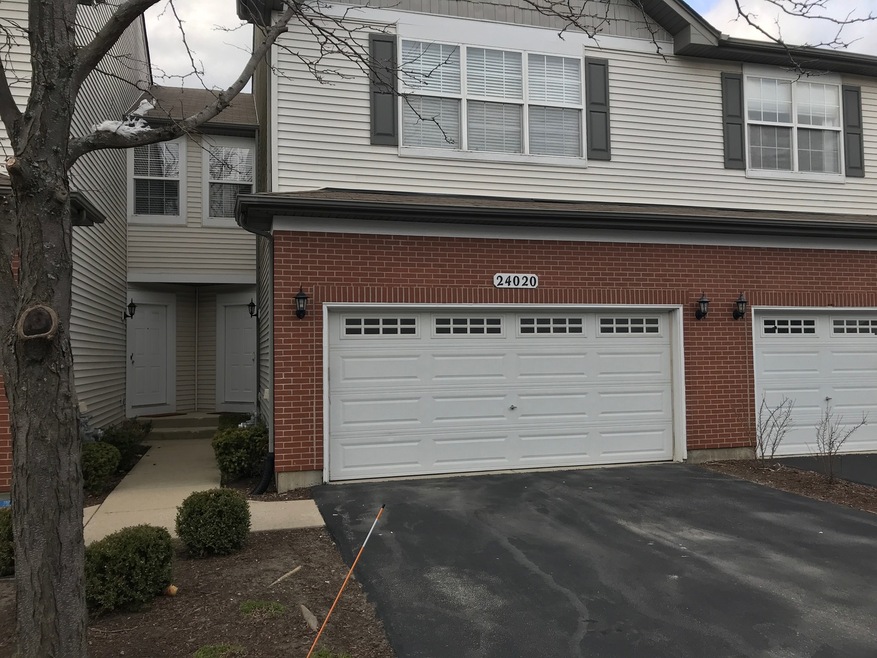 24020 W Walnut Cir, Plainfield, IL 60585 - photo 1