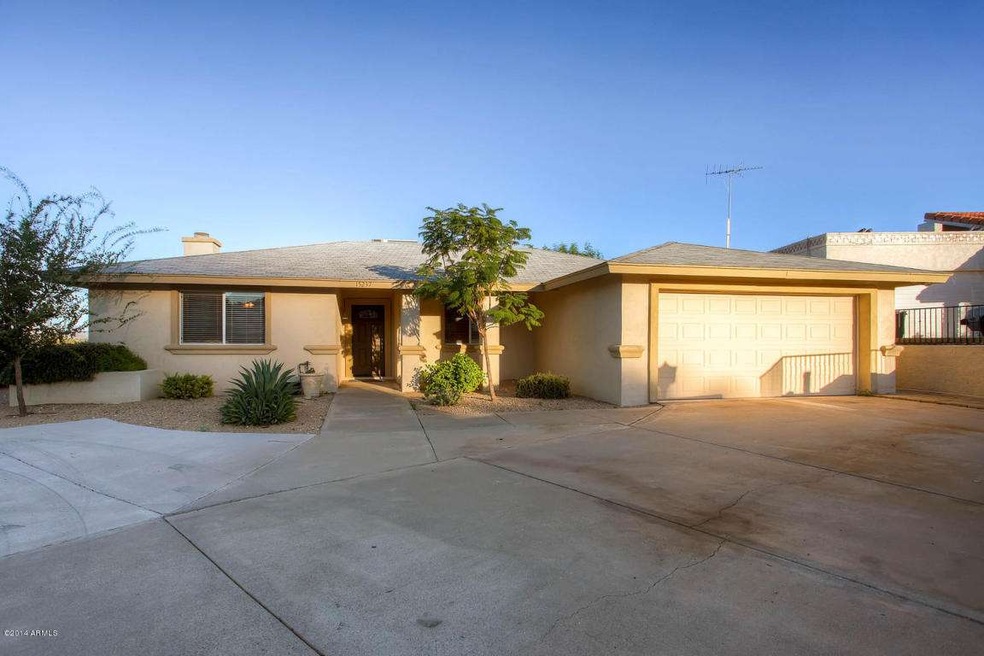15237 N 19th Way Phoenix AZ-large-001-Ex