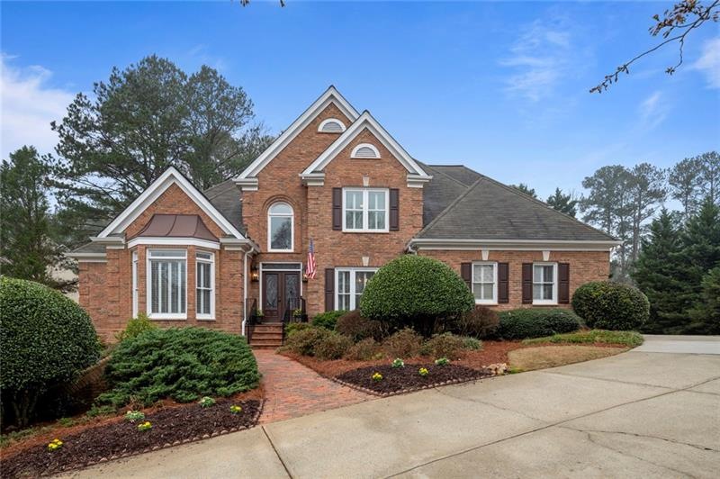 Welcome home to this beautiful, spacious, 4-sided 