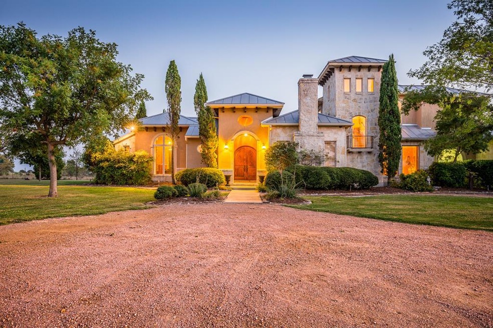 178 Funf Kinder Rd, Fredericksburg, TX 78624 - photo 1