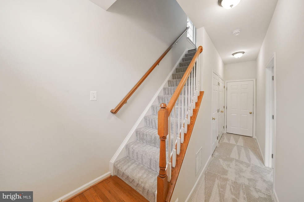 25318 Shipley Terrace, Chantilly, VA 20152 - photo 1