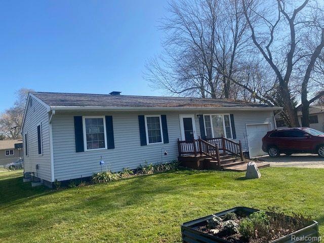 9242 Lawncrest Rd, Clio, MI 48420 - photo 1