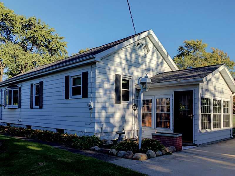 3202 Hampshire Rd, Erie, PA 16506 - photo 1