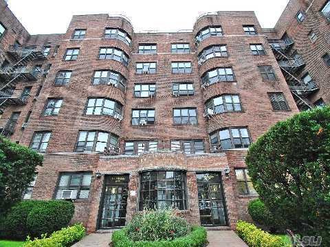 98-120 Queens Blvd unit 4A, Rego Park, NY 11374 - photo 1