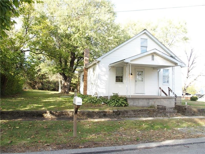 This is a perfect doll house, lots of charm and ro