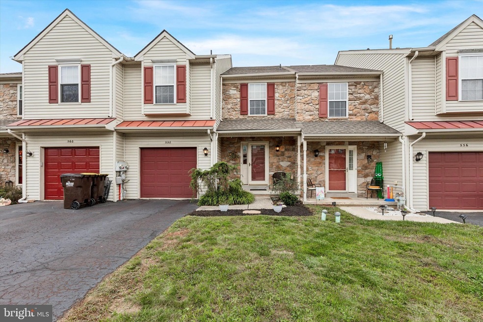 558 Creekside Dr, Souderton, PA 18964 - photo 1
