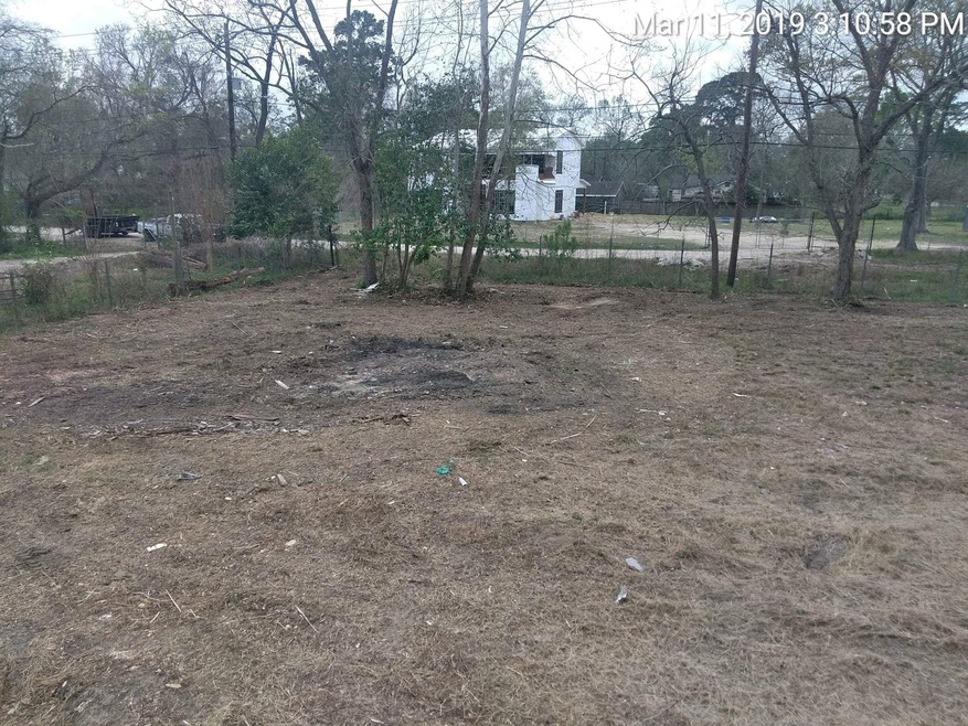 8918 Sandra St, Houston, TX 77016 - photo 1