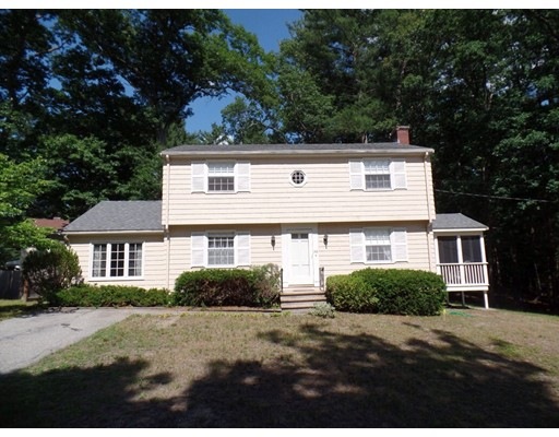 78 Castlewood Dr, Billerica, MA 01821 - photo 1