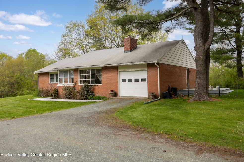 27 Upper Cady Rd, Old Chatham, NY 12136 - photo 1