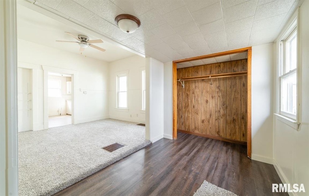 1417 Pekin St, Lincoln, IL 62656 - photo 1