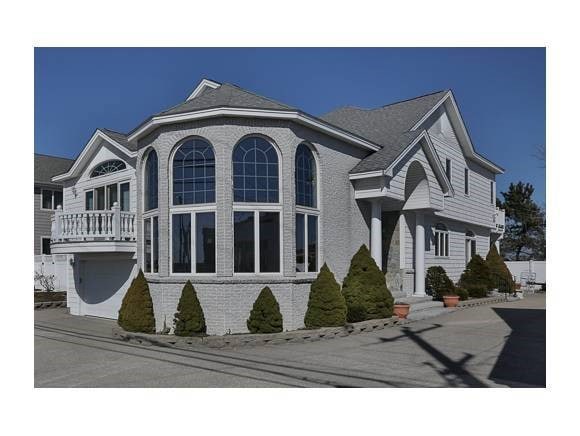 216 Ocean Blvd, Seabrook, NH 03874 - photo 1