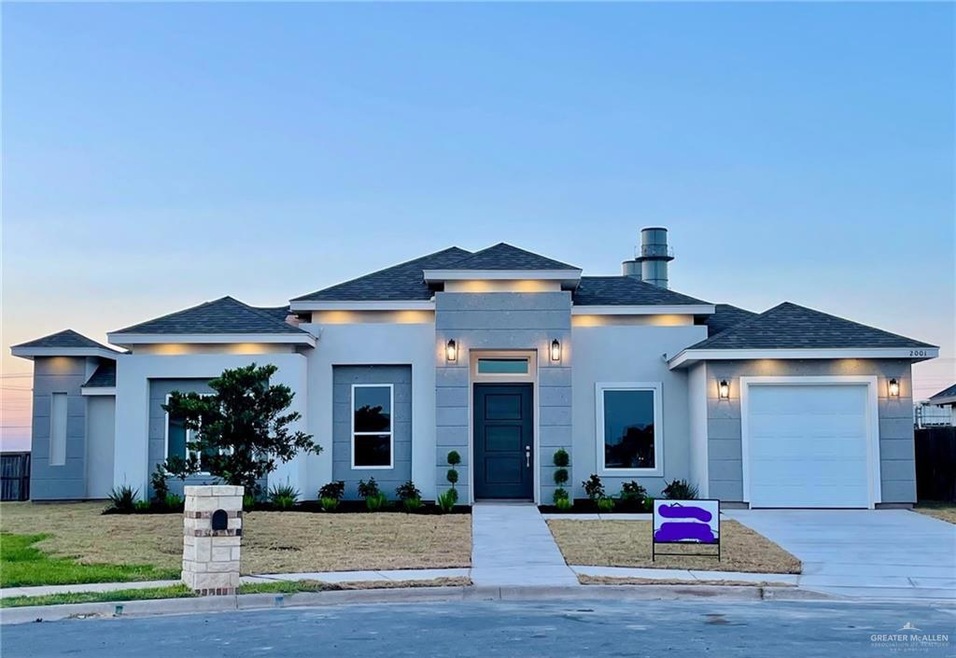 2001 Stardust Ln, Edinburg, TX 78541 - photo 1