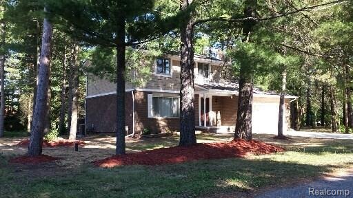 Maintenance free exterior with an up north feeling