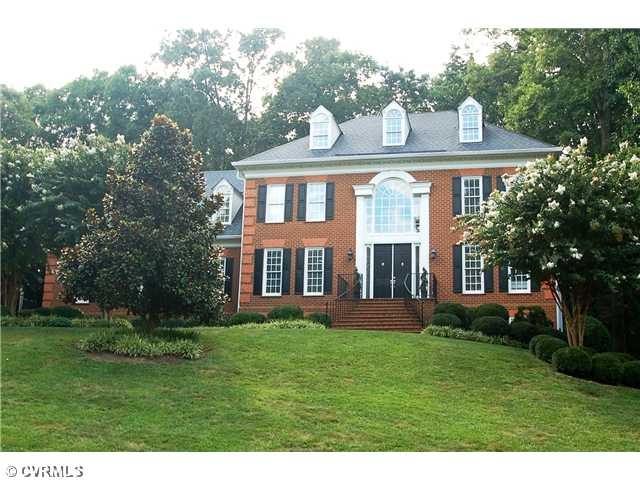Exterior Front - Located in one of Woodlake?s most