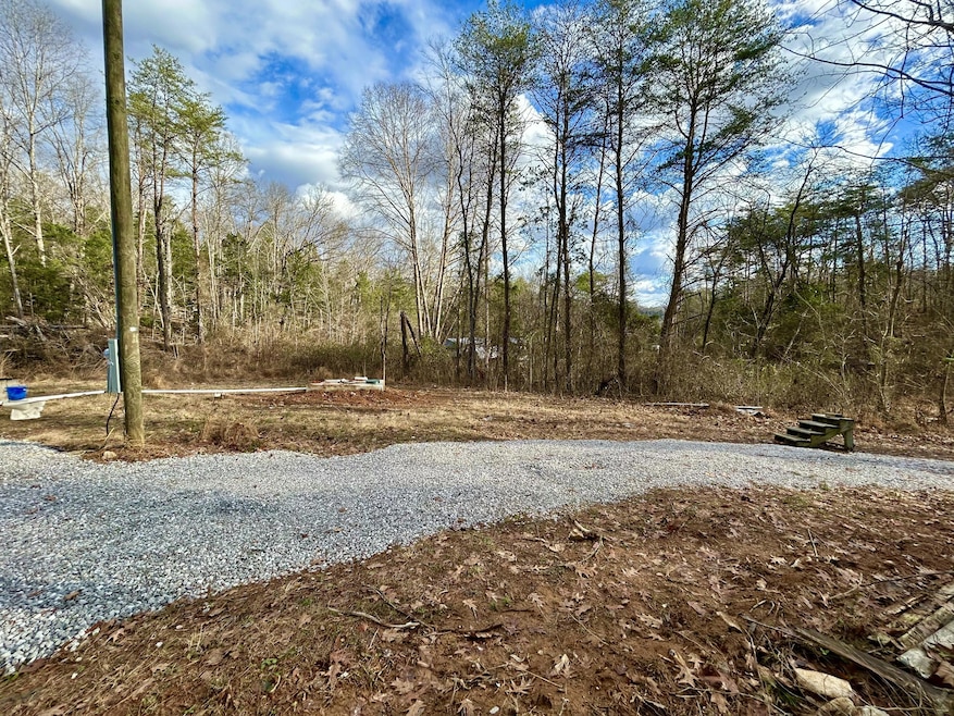 300 Foxwood Dr, Burnside, KY 42519 - photo 1