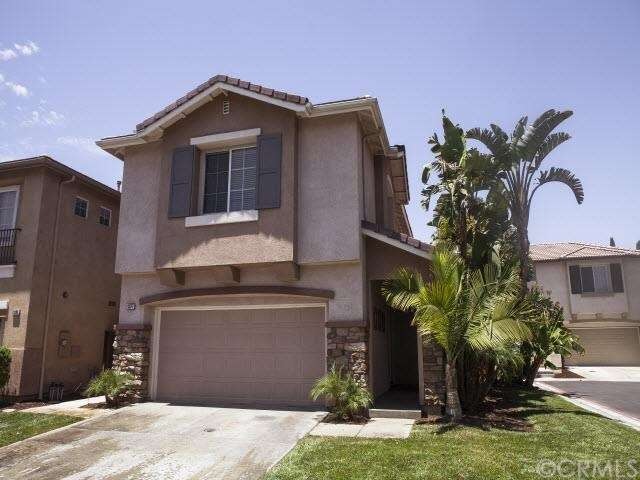 Front Elevation off cul-de-sac