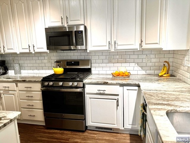 82 Pheasant Run, Old Tappan, NJ 07675 - photo 1