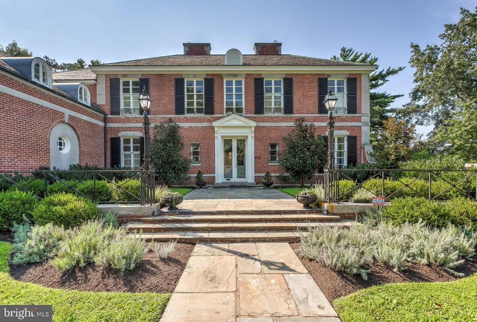 101 Wendover Rd, Baltimore, MD 21218 - photo 1