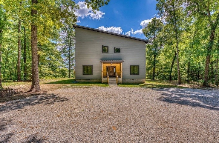 For Sale $799,900 • Co-Listing Agent