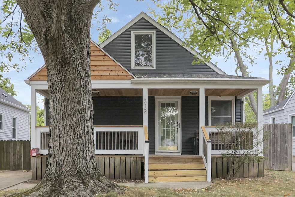 312 E Jeffrey Place, Columbus, OH 43214 - photo 1