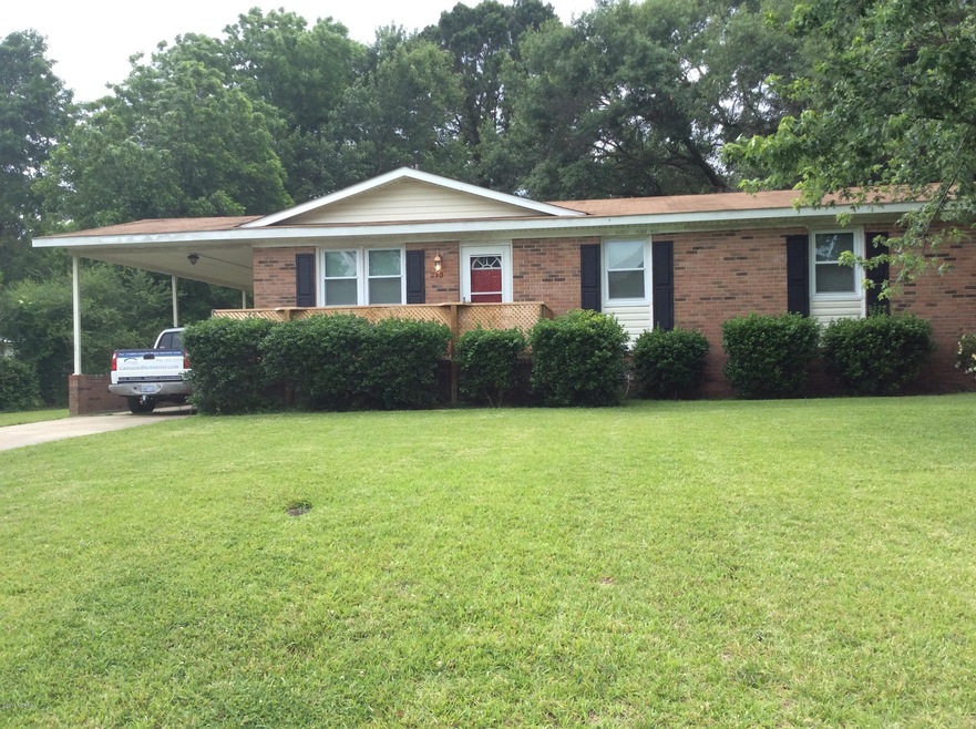 213 Noble Ln, Jacksonville, NC 28546 - photo 1