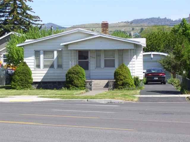 2037 Radcliffe Ave, Klamath Falls, OR 97601 - photo 1