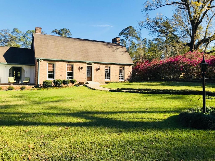 912 Glenwood St, Picayune, MS 39466 - photo 1