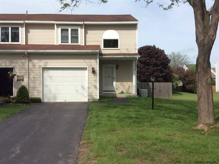 1 Tompion Ln, Saratoga Springs, NY 12866 - photo 1