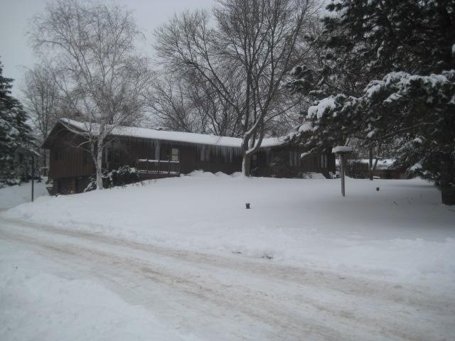 2423 White Oak Tr, Dunn, WI 53575 - photo 1