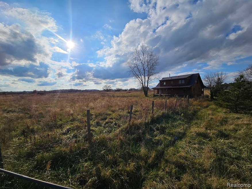 8761 Wildcat Rd, Jeddo, MI 48032 - photo 1