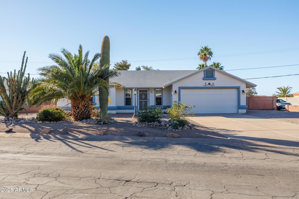 9163 W Santa Cruz Blvd, Arizona City, AZ 85123 - photo 1