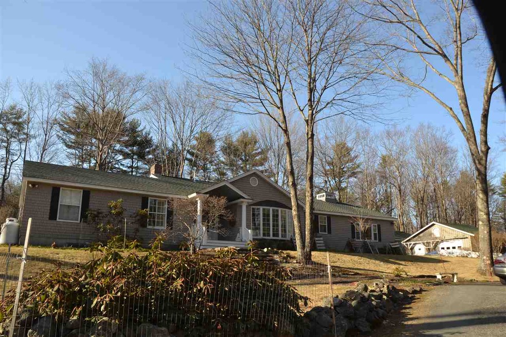 4 Bennett Way, Tuftonboro, NH 03853 - photo 1