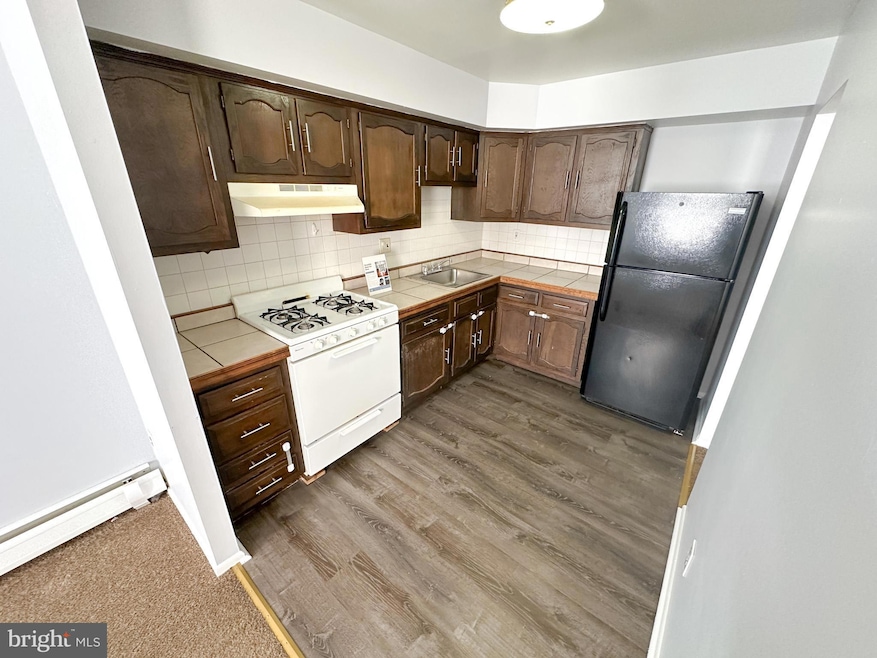 For Rent $1,200/month