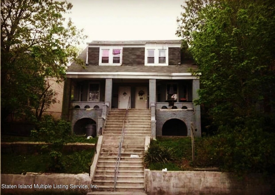 1046 van Duzer St unit 1048, Staten Island, NY 10304 - photo 1