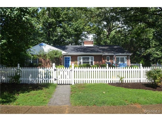 Welcome to this charming one-level home in Westove