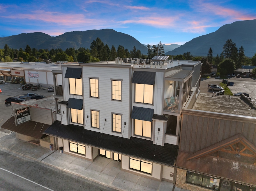 For Sale $435,000 • Co-Listing Agent