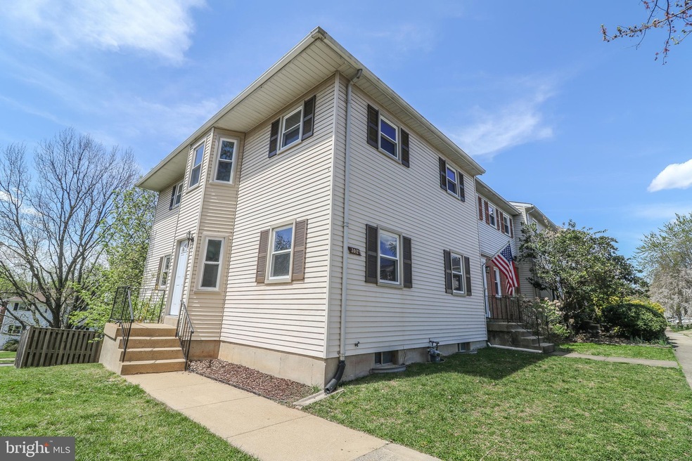 3012 White Birch Ct, Fairfax, VA 22031 - photo 1