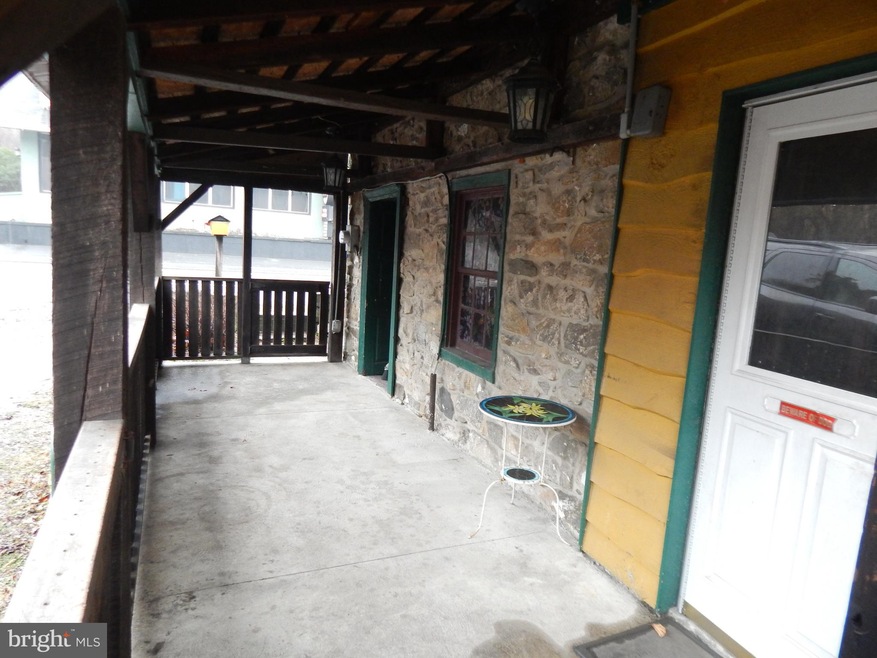 1637 W Philadelphia Ave, Boyertown, PA 19512 - photo 1