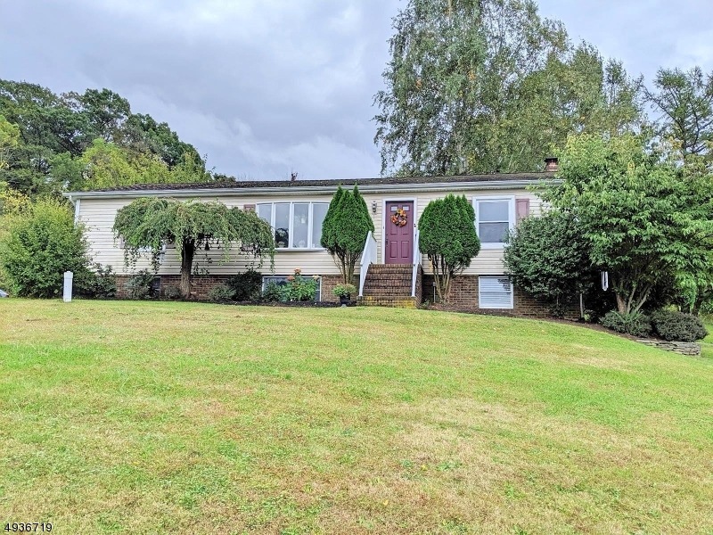 3 Ernella Dr, Belvidere, NJ 07823 - photo 1