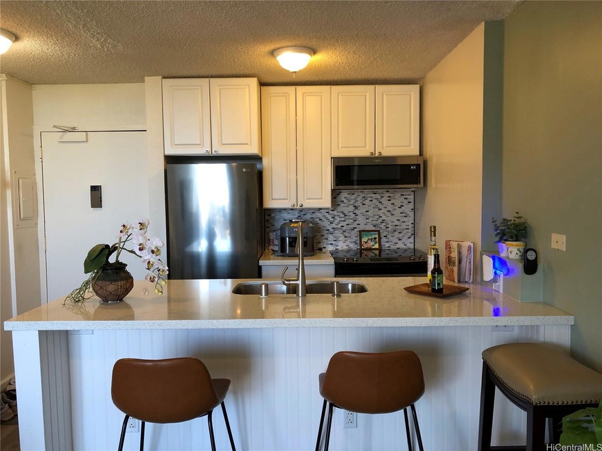 Kitchen with quartz countertops