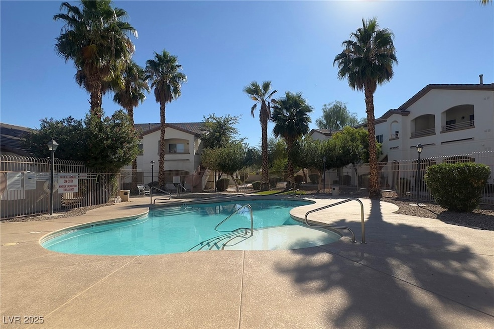 5655 E Sahara Ave unit AVE2040, Las Vegas, NV 89142 - photo 1